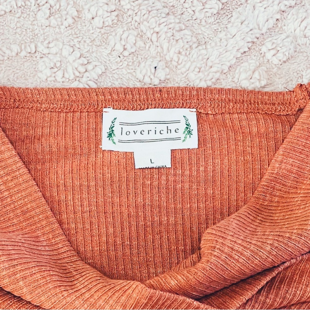 Loveriche Off-Shoulder Ribbed Top - Picture 2 of 2